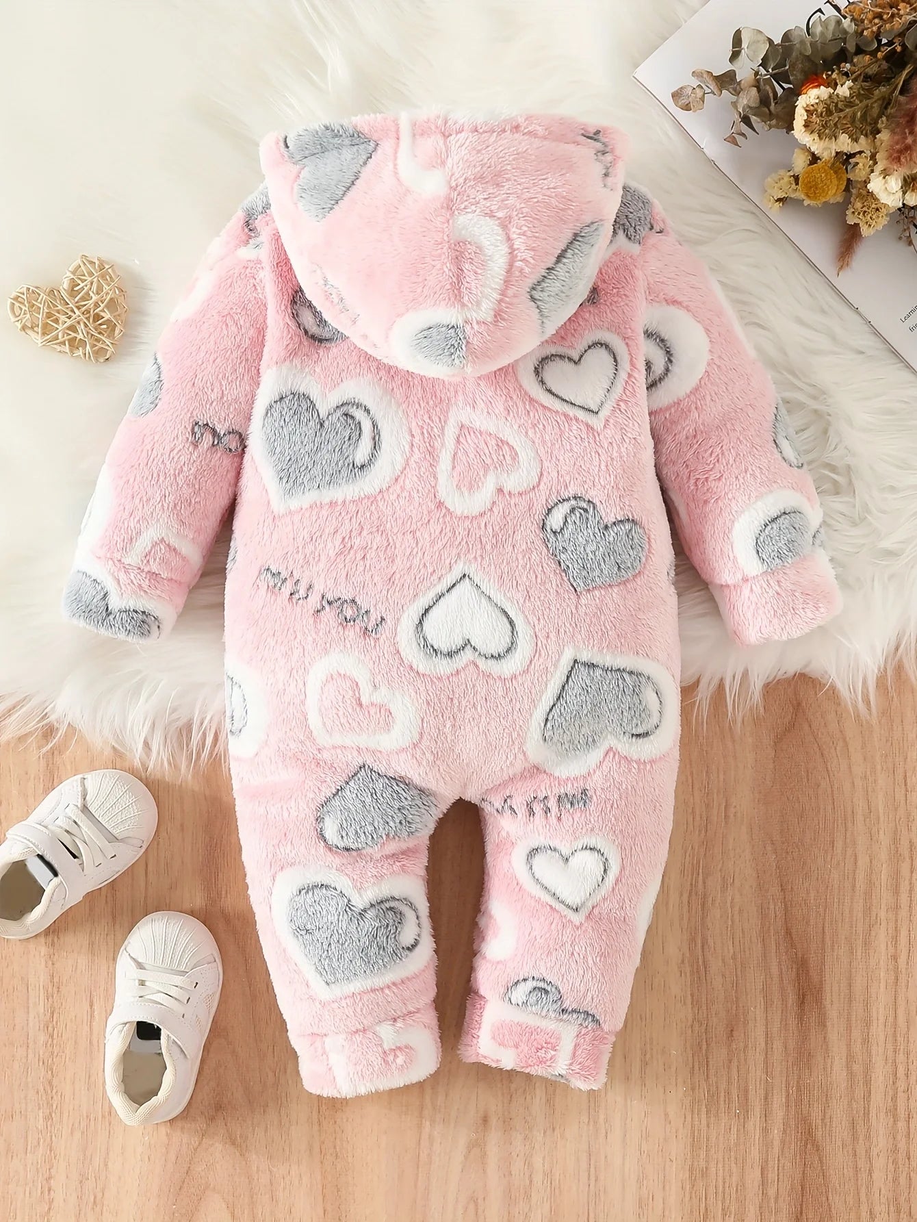 Toddler Active baby girl Love pattern fuzzy button-up